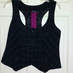 Maurices large black plaid vest